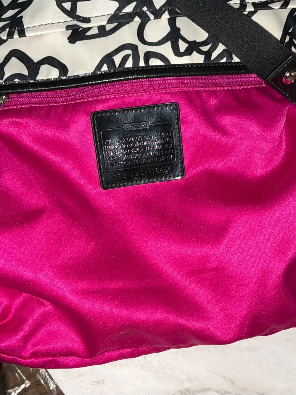 Coach Poppy Daisy Floral Graffiti Crossbody/ Shoulder Bag (EUC) Stunning 🤩